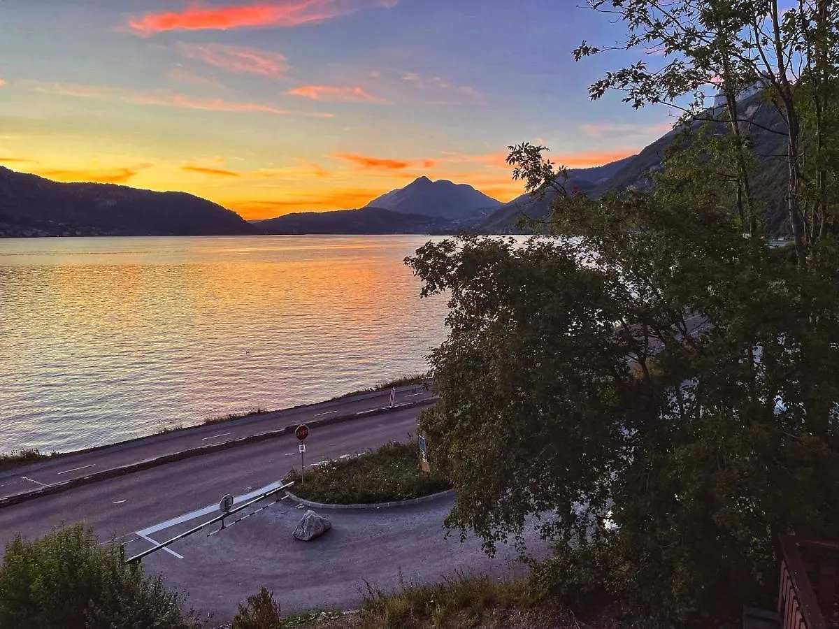 Reflet Bleu Du Lac D'Annecy 3 Etoiles - Face Au Lac, Parking Gratuit, Paddle Board Doussard Appartement